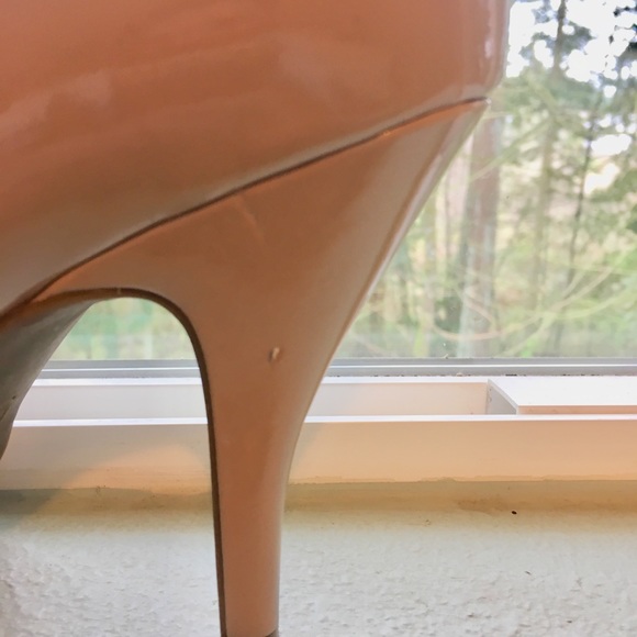 Nude heels - Picture 3 of 4